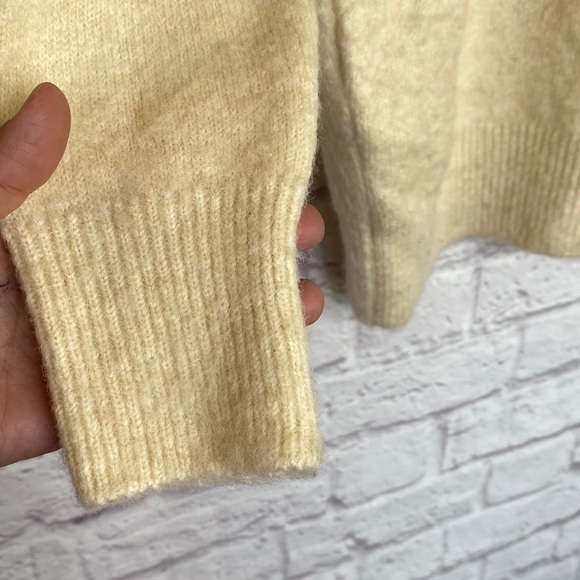 Topshop Double V-Neck Sweater - Picture 6 of 9